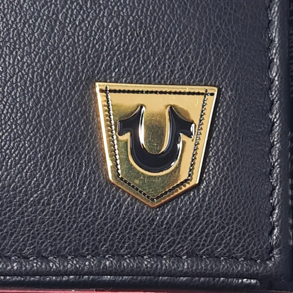 True Religion Men's‎ Leather Bifold Wallet Black With Desk Valet RFID Protection